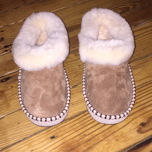 ugg wrin slippers sale